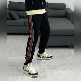 Брюки GUCCI/Gucci 2024 Новая модель комплект из трикотажной куртк