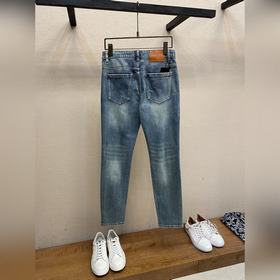 Gucci, 2024ss удобны в носке, подходят для любой фигуры и не имею