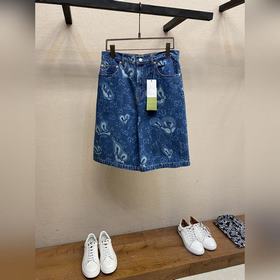 Gucci, GU жидкие джинсовые шорты сердечком Оригинал, цена 600, те