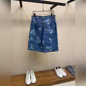 Gucci, GU жидкие джинсовые шорты сердечком Оригинал, цена 600, те