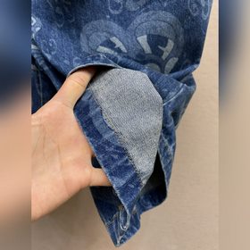 Gucci, GU жидкие джинсовые шорты сердечком Оригинал, цена 600, те