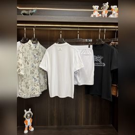 Новый комплект из коротких рукавов от Gucci! Редкая возможность п