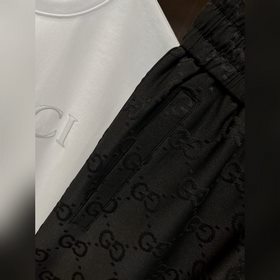 Новый комплект из коротких рукавов от Gucci! Редкая возможность п