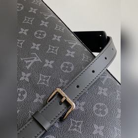 LV M40566 Эта современная сумка для документов, созданная для при