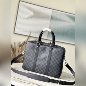 LV N40445 Эта небольшая сумка Voyage из ткани Monogram Ecli se им
