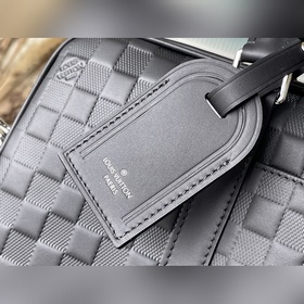 LV N40444 Прессованный узор. Этот небольшой портфель Voyage из ко