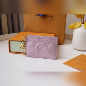 M82 «Porto Cult LV Charm» из мягкой кожи Monogram Unplant с тисн