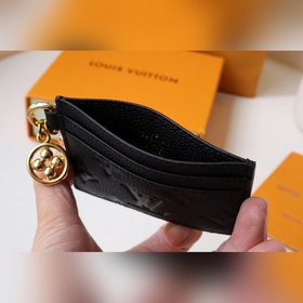 M82132 Черный «Porto Cult LV Charm» из мягкой кожи Monogram Unpla