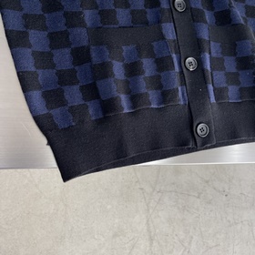Новый кардиган LV 24ss из тонкого шерстяного трикотажа имеет непр