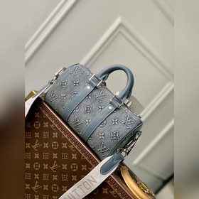 LV M22762 Эта сумка Kee all Bandoulière 25 из ткани Monogram Wash