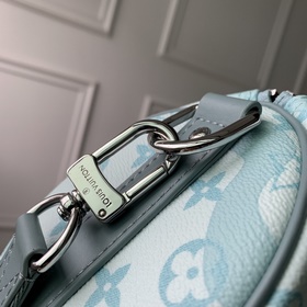 LV M22527 Тиффани зеленый Мужская сумка-подушка из серии Kee all 