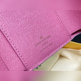 【LV】 N40750 Розовый клетчатый кошелек с тремя отделамиз серии VIC