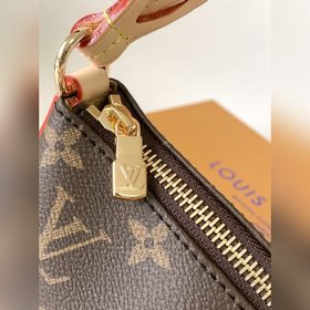 Сумка LV ochette Tirette из ткани Monogram с небрежным силуэтом о