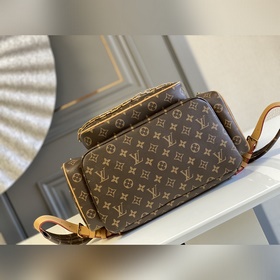 LV M44658 Рюкзак TRIO Рюкзак Trio представляет собой сумку из тка