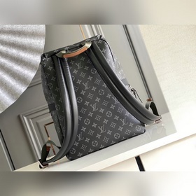 LV M45218 Рюкзак DISCOVERY Рюкзак Discovery входит в лимитированн