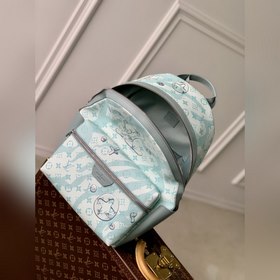 LV M22519 Рюкзак Discovery из ткани Monogram Aquagarden с креатив