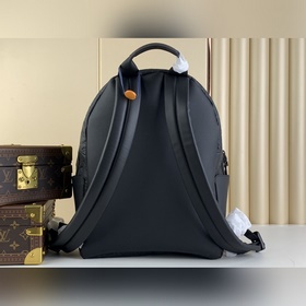 LV 【Рюкзак DISCOVERY】 M46553 Черный (тиснение) Рюкзак Discovery и