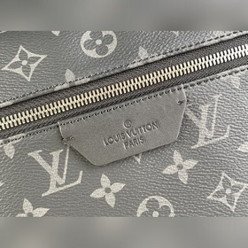 LV 【Рюкзак DISCOVERY】 M46553 Черный Рюкзак Discovery из мягкой ко