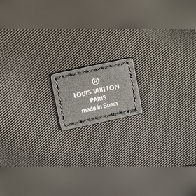 LV 【Рюкзак DISCOVERY】 M46553 Черный Рюкзак Discovery из мягкой ко