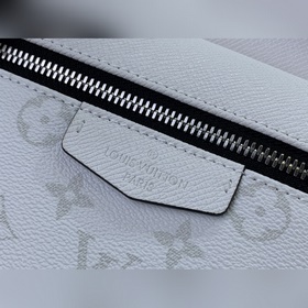 LV 【Рюкзак DISCOVERY】 m30953 (белый цветок) Серия Ta garama предс