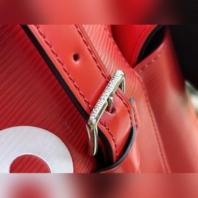 LV M41709 Красный Импортная кожа с волнистым узором Новейшая шелк