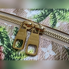 【LV】 M83112 Цветочная серия туалетных сумок Косметичка. Эта косм
