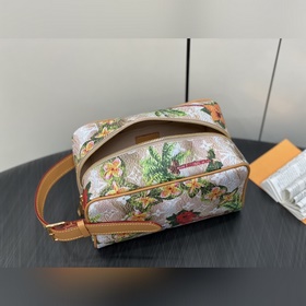 【LV】 M83112 Цветочная серия туалетных сумок Косметичка. Эта косм
