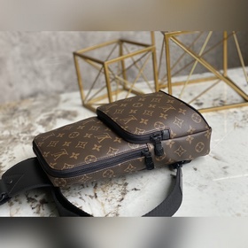 LV M45897 Серия сумок через плечо и на пояс Avenue. Эта сумка из