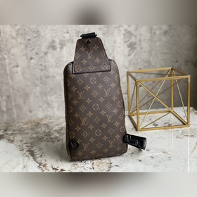 LV M45897 Серия сумок через плечо и на пояс Avenue. Эта сумка из 