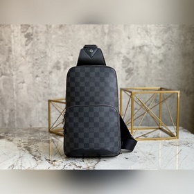 LV N41719 Черная сумка через плечо из серии Avenue. Эта сумка из