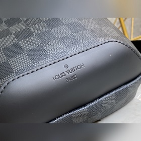 LV N41719 Черная сумка через плечо из серии Avenue. Эта сумка из 