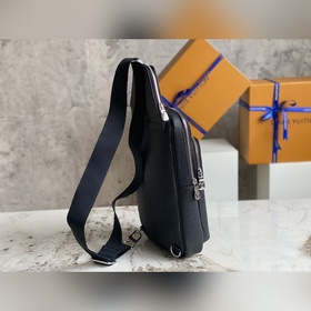LV M30863 Черный с крестообразным узором Мужская сумка-нагрудная