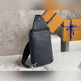 LV M30863 Черный с крестообразным узором Мужская сумка-нагрудная 