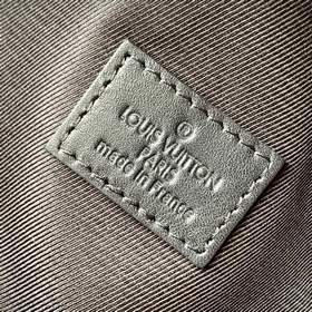 LVM44388 Черный цвет, кожа, подлинный французский продукт класса 