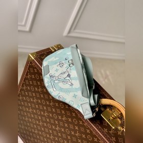 LV M22576 Тиффани-зеленый Серия сумок на пояс DISCOVERY Поясная с