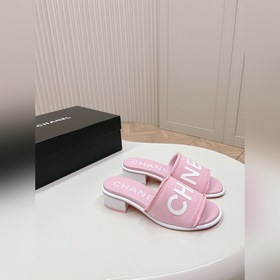 Средний каблук CHANEL 2024 Новая коллекция сандалий и тапочек Кла