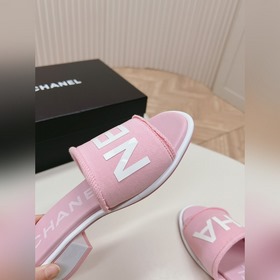 Средний каблук CHANEL 2024 Новая коллекция сандалий и тапочек Кла
