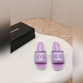 Средний каблук CHANEL Новая коллекция сандалий и тапочек 2024 Кла