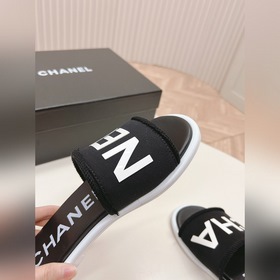 CHANEL 2024 Новая коллекция сандалий и тапочек Классическая серия