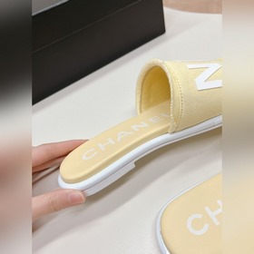 CHANEL 2024 Новая коллекция сандалий и тапочек Классическая серия