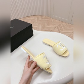 CHANEL 2024 Новая коллекция сандалий и тапочек Классическая серия