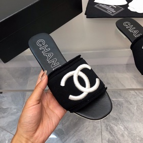 2024 Chanel 24c весна-лето новинка! Сандалии с большим логотипом 