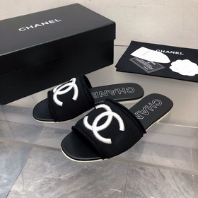 2024 Chanel 24c весна-лето новинка! Сандалии с большим логотипом 