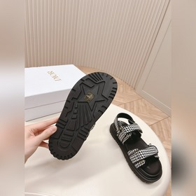 Классическая модель в обновленном исполнении с новой цветовой гам