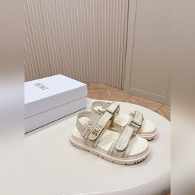 Классическая модель в обновленном исполнении с новой цветовой гам
