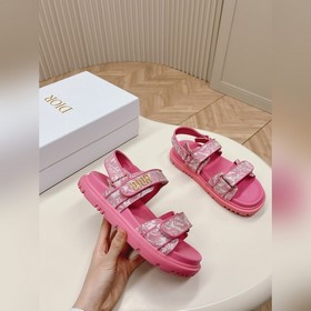 Классическая модель в обновленном исполнении с новой цветовой гам