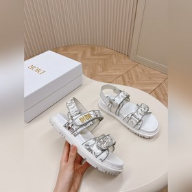 Классическая модель в обновленном исполнении с новой цветовой гам
