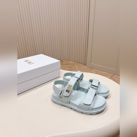 Классическая модель в обновленном исполнении с новой цветовой гам