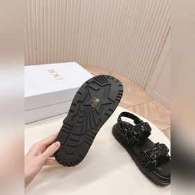 Классическая модель в обновленном исполнении с новой цветовой гам