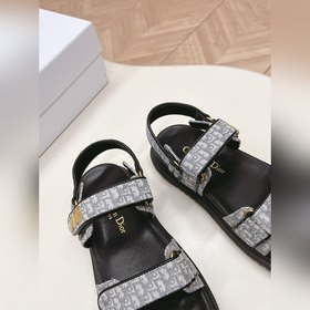 Классическая модель в обновленном исполнении с новой цветовой гам